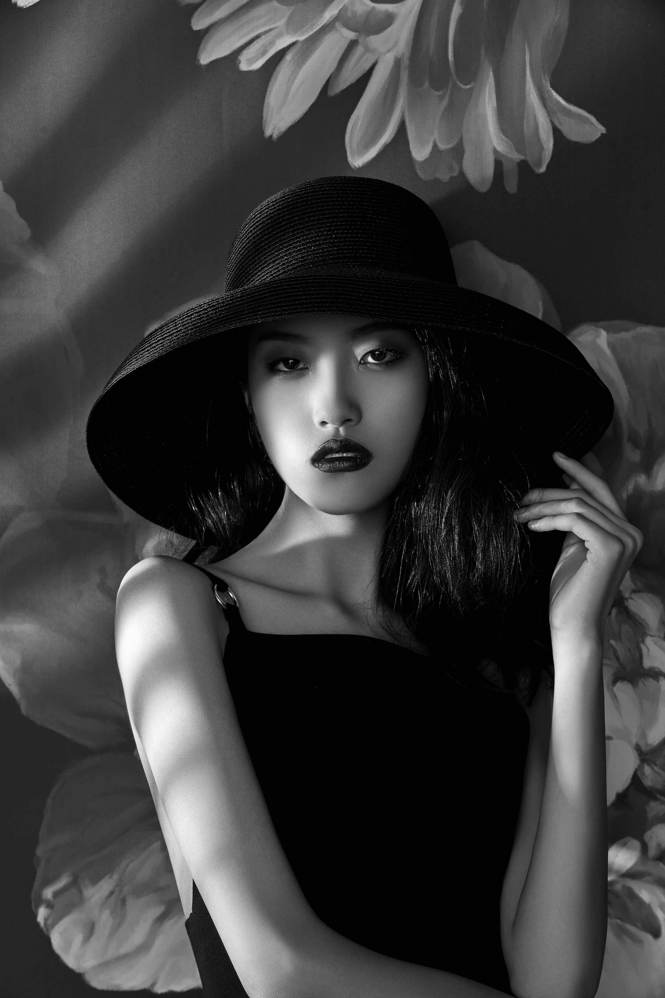 石羽莎