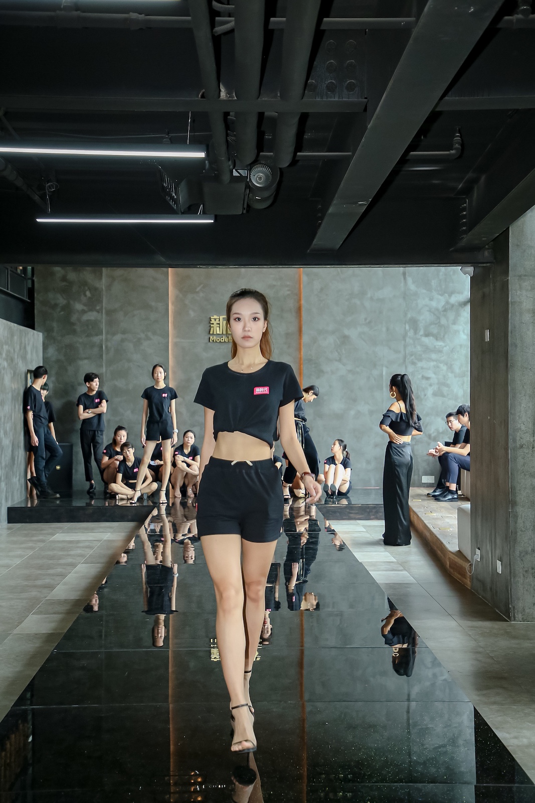 模特大赛赛前培训