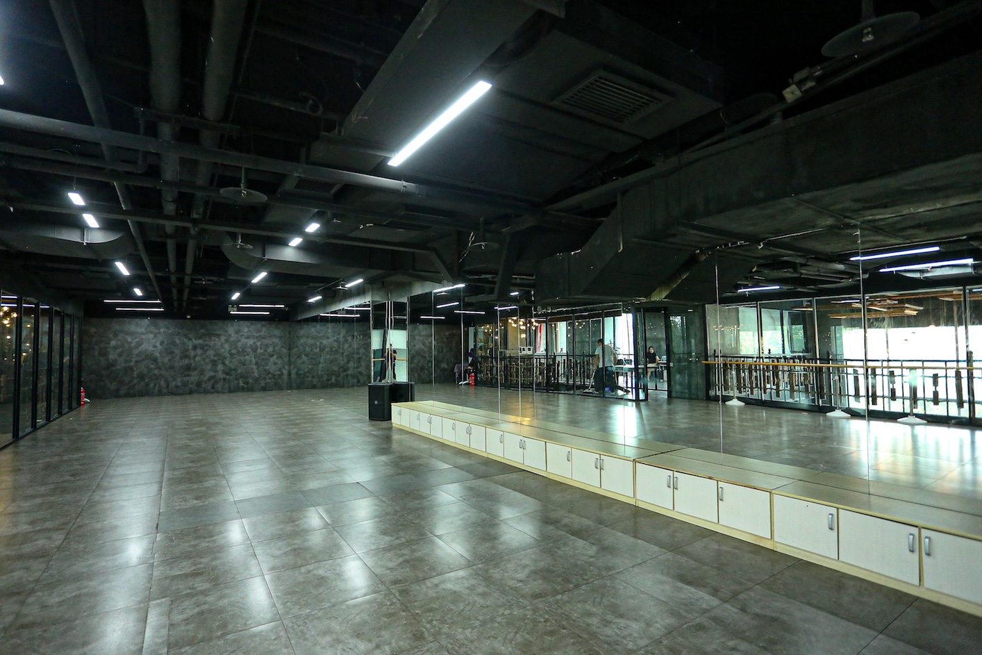 北京北影艺考培训学校形体课室 北京北影艺考培训学校形体课室